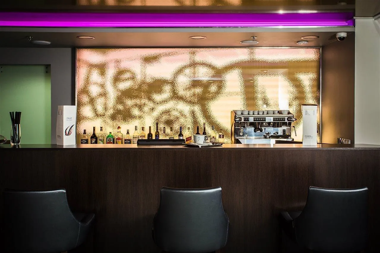 12 Revay Hotel Βουδαπέστη 3*,